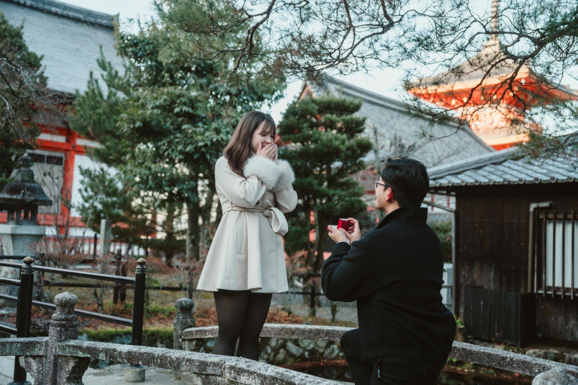 carousel-hero-element image-7