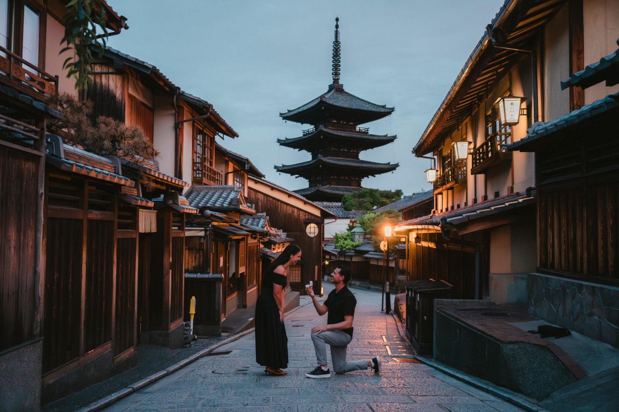 carousel-hero-element image-19