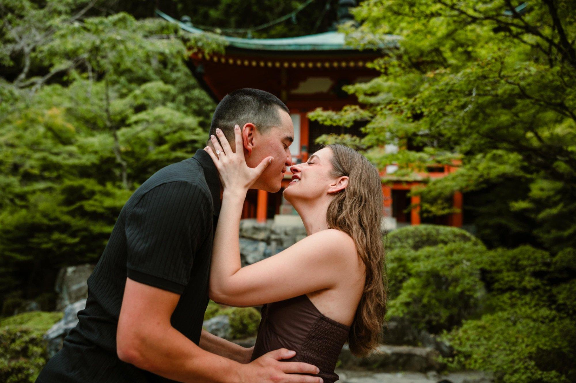 carousel-hero-element image-4